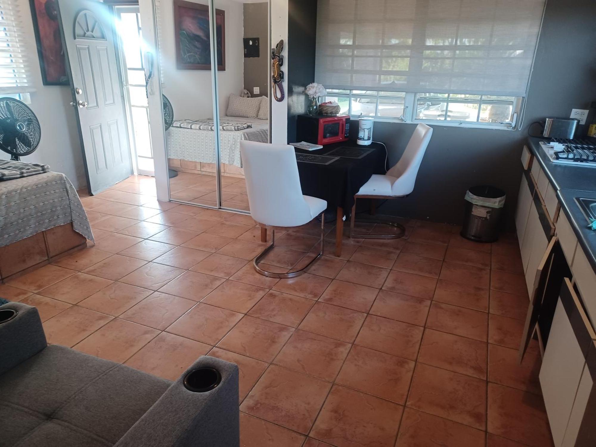 Swim & Paint Art Retreat Apartment Las Piedras Luaran gambar